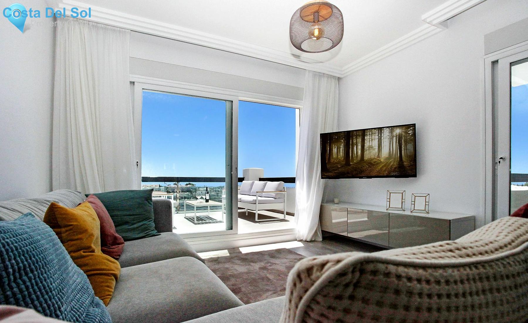 Middle Floor Apartment in Benahavís-1470683