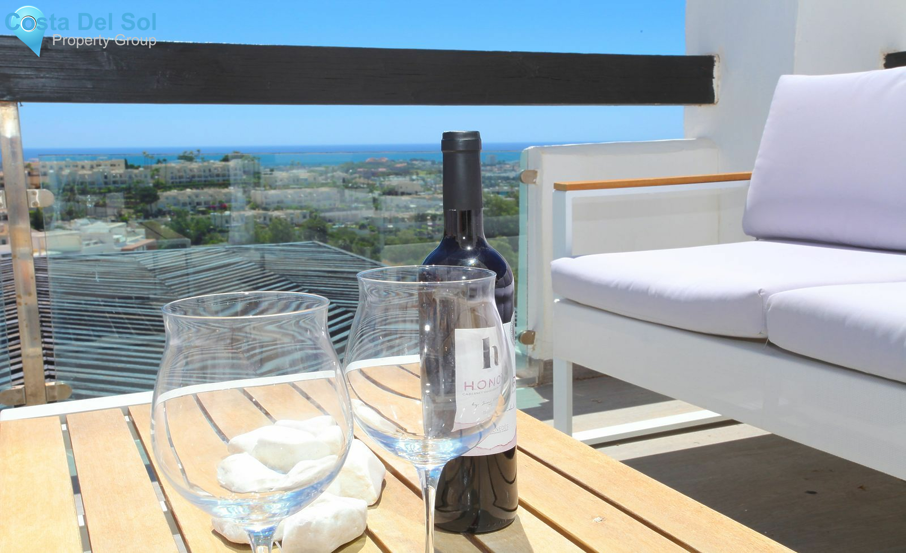 Middle Floor Apartment in Benahavís-1470698