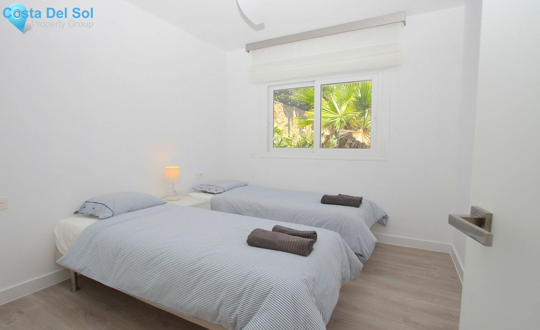 Middle Floor Apartment in Benahavís-1470690