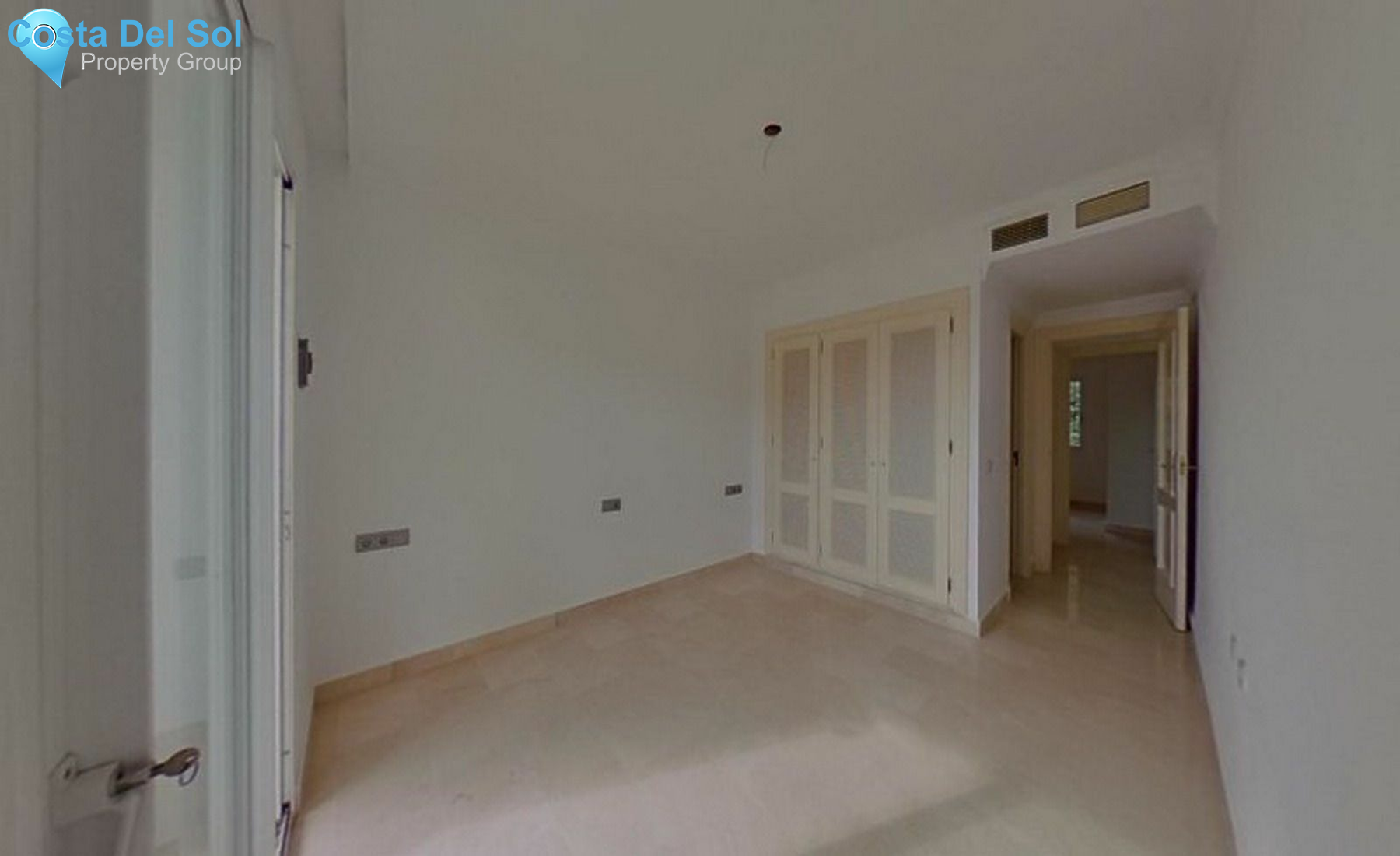 Middle Floor Apartment in Benahavís-1473056