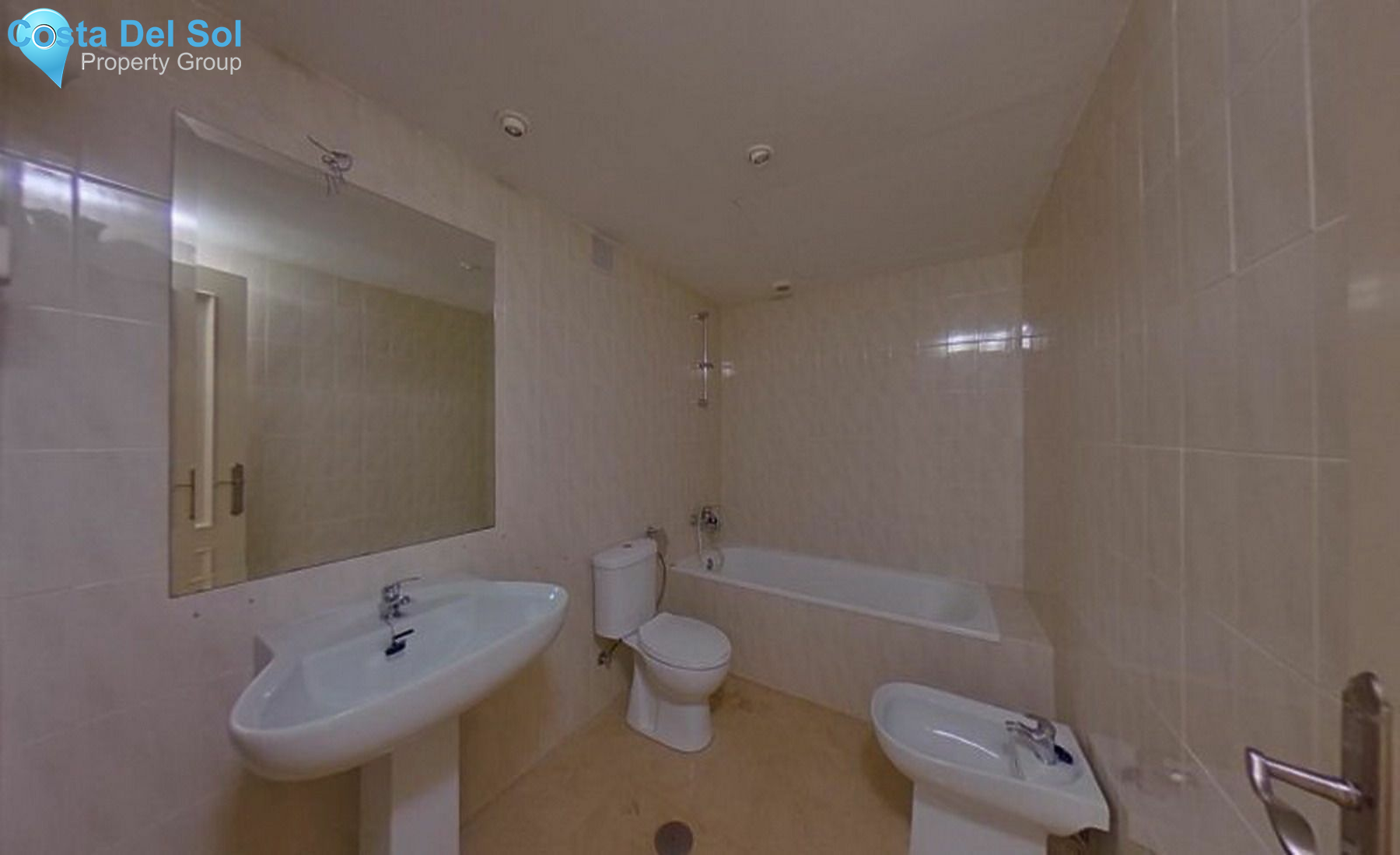 Middle Floor Apartment in Benahavís-1473057