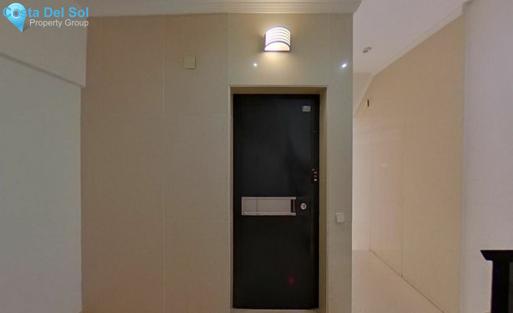 Middle Floor Apartment in Benahavís-1473048