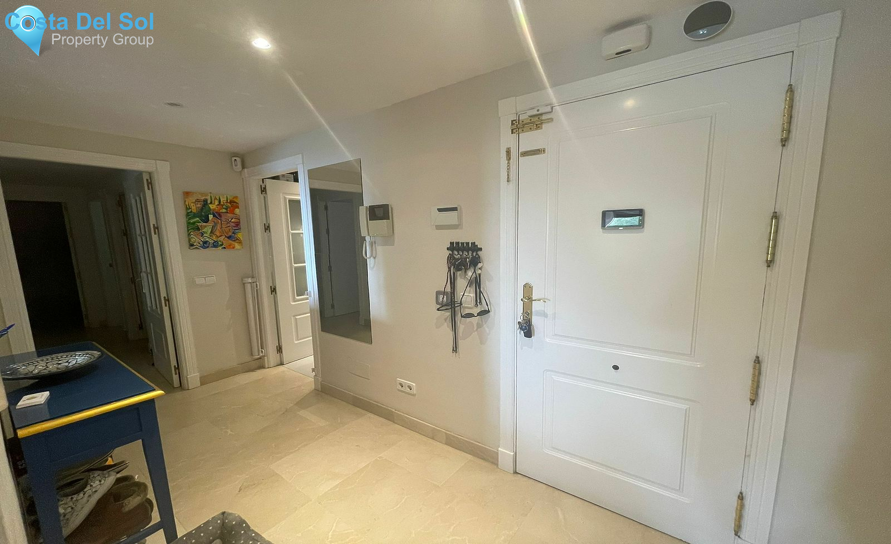 Middle Floor Apartment in Benahavís-1483422