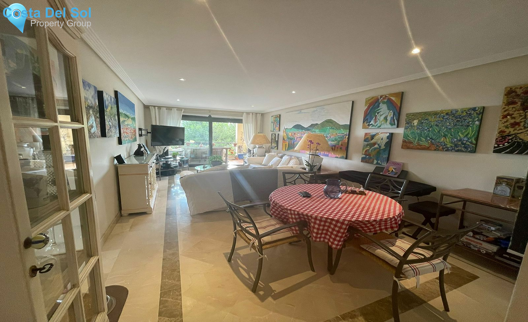 Middle Floor Apartment in Benahavís-1483420