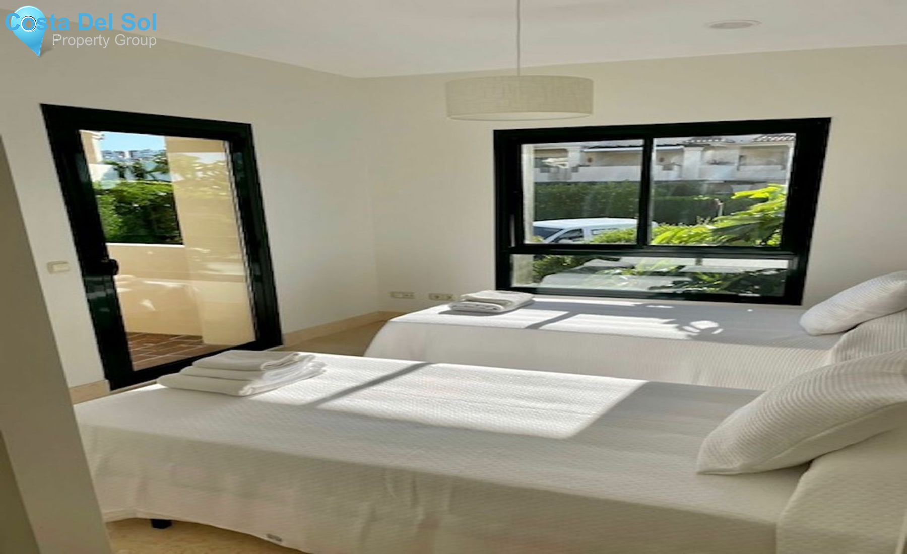 Middle Floor Apartment in Benahavís-1495314