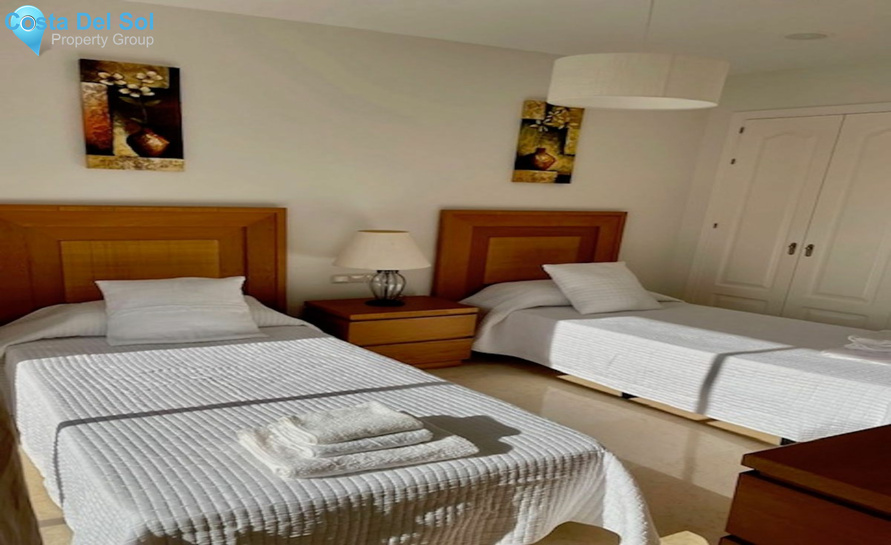 Middle Floor Apartment in Benahavís-1495316