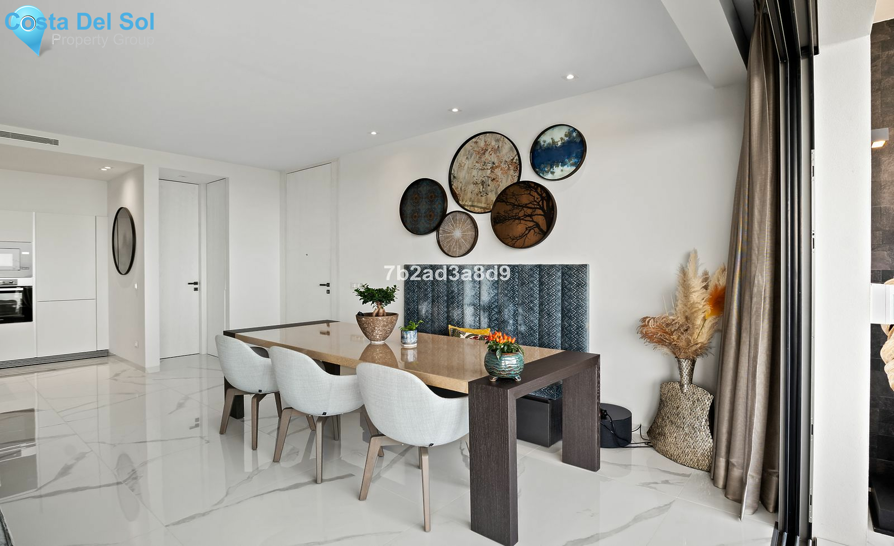 Middle Floor Apartment in Benahavís-1552396