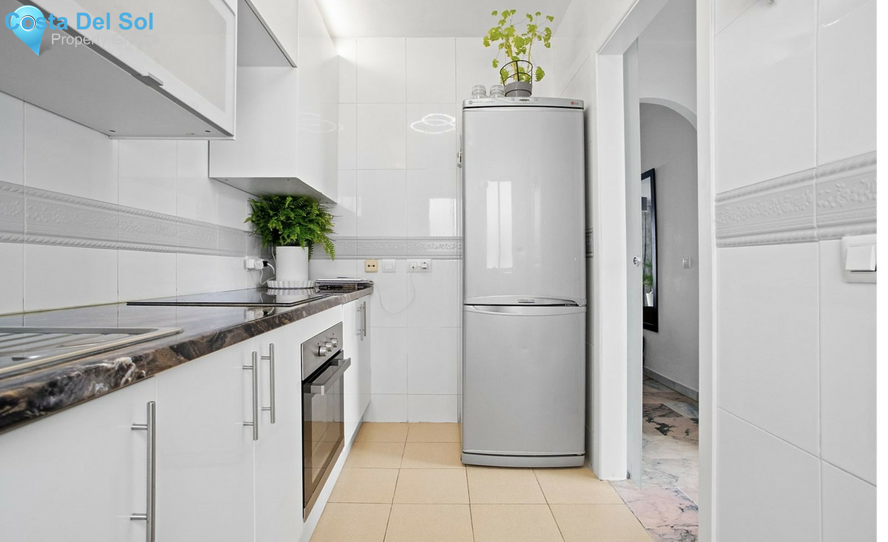Middle Floor Apartment in Benalmadena Costa-1404461