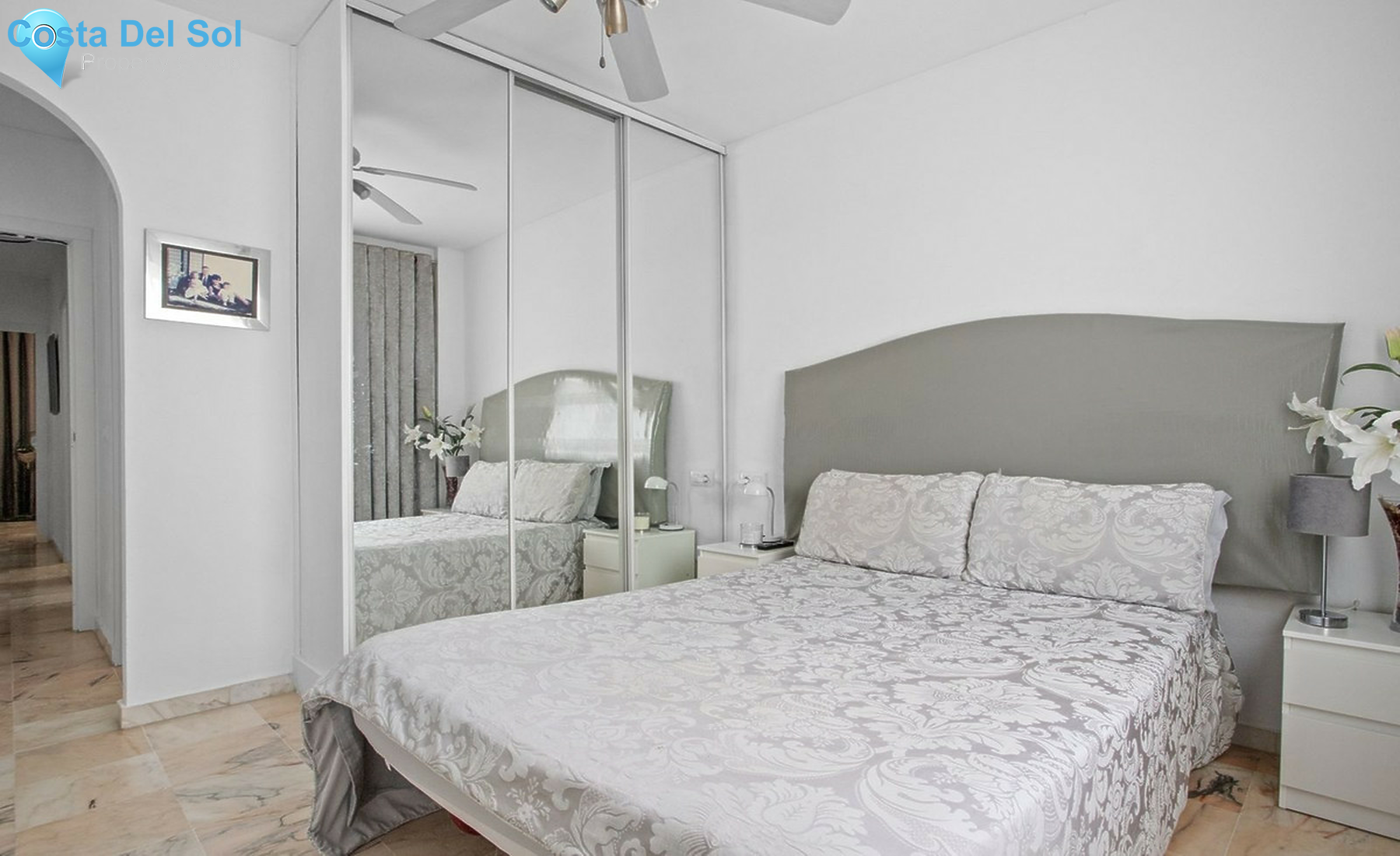 Middle Floor Apartment in Benalmadena Costa-1404462