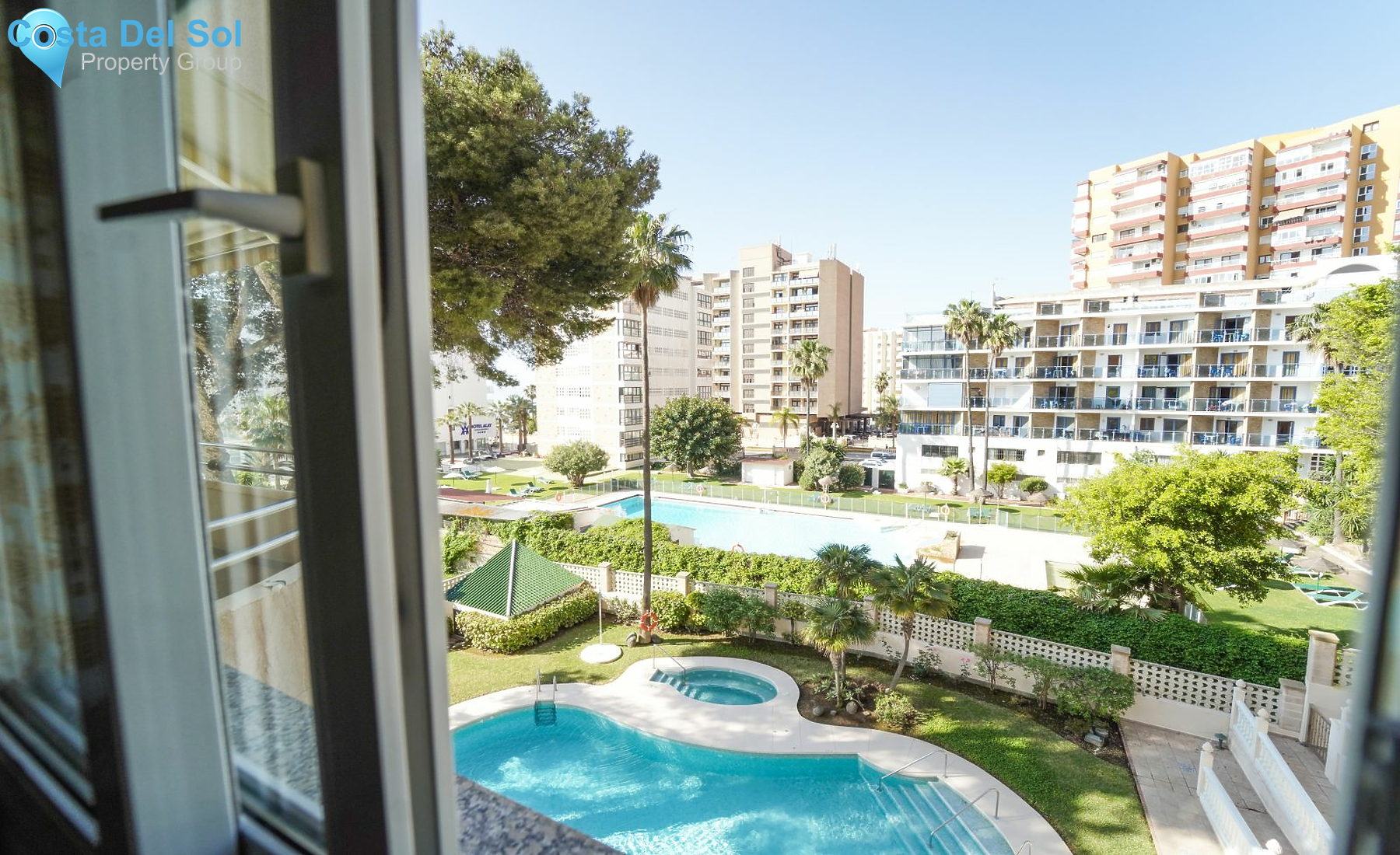 Middle Floor Apartment in Benalmadena Costa-1172793