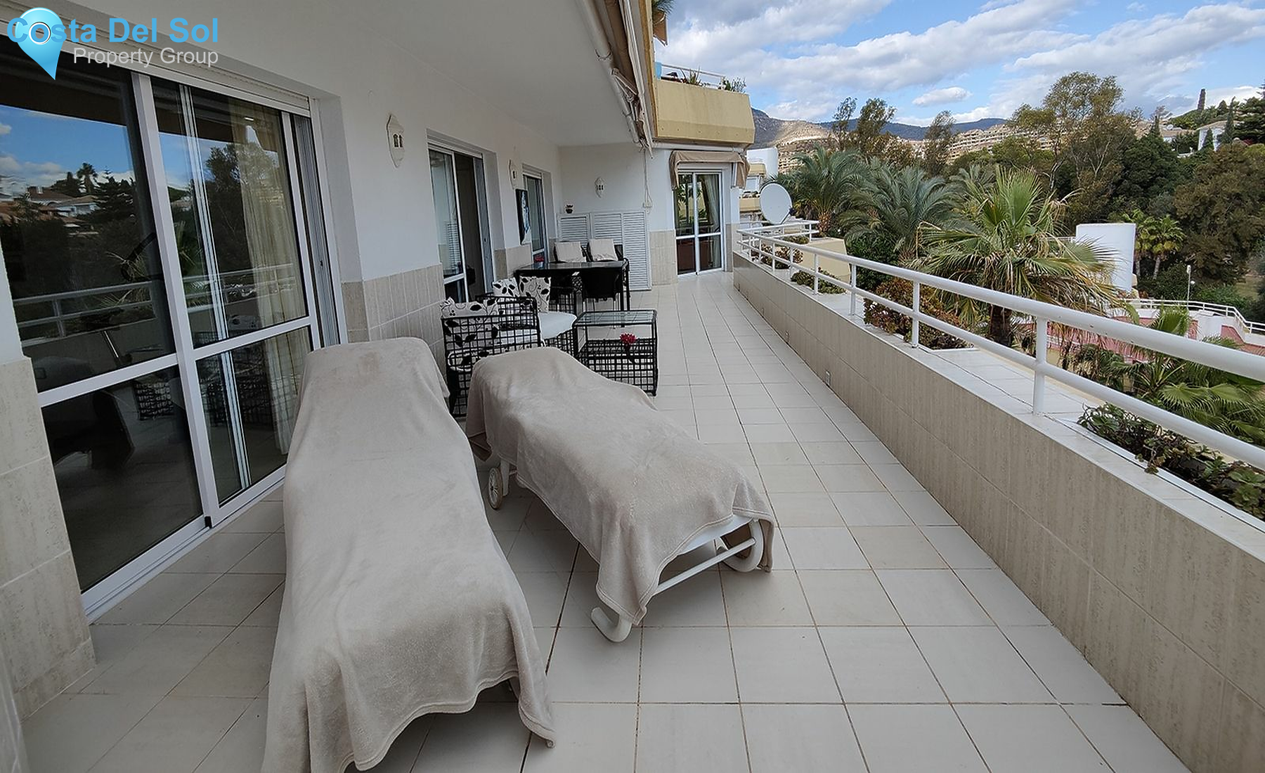 Middle Floor Apartment in Benalmadena Costa-1211276