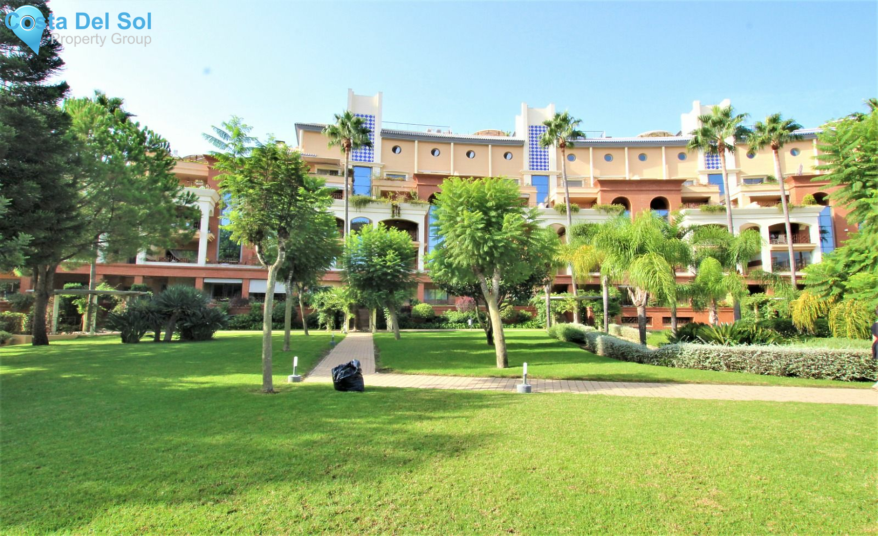 Middle Floor Apartment in Benalmadena Costa-1426777