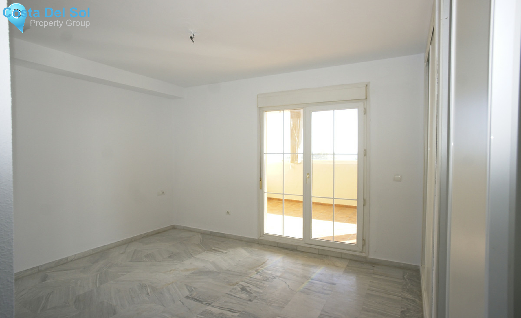 Middle Floor Apartment in Cabopino-1248116