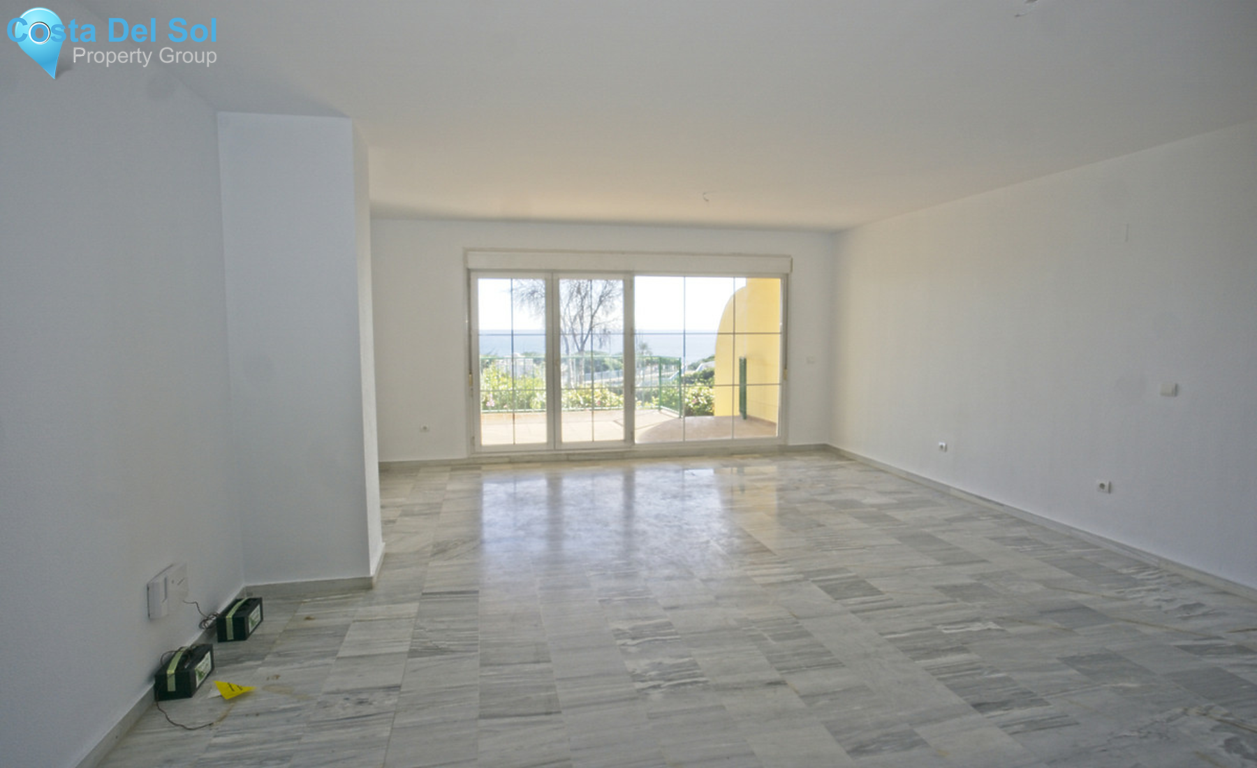 Middle Floor Apartment in Cabopino-1248121