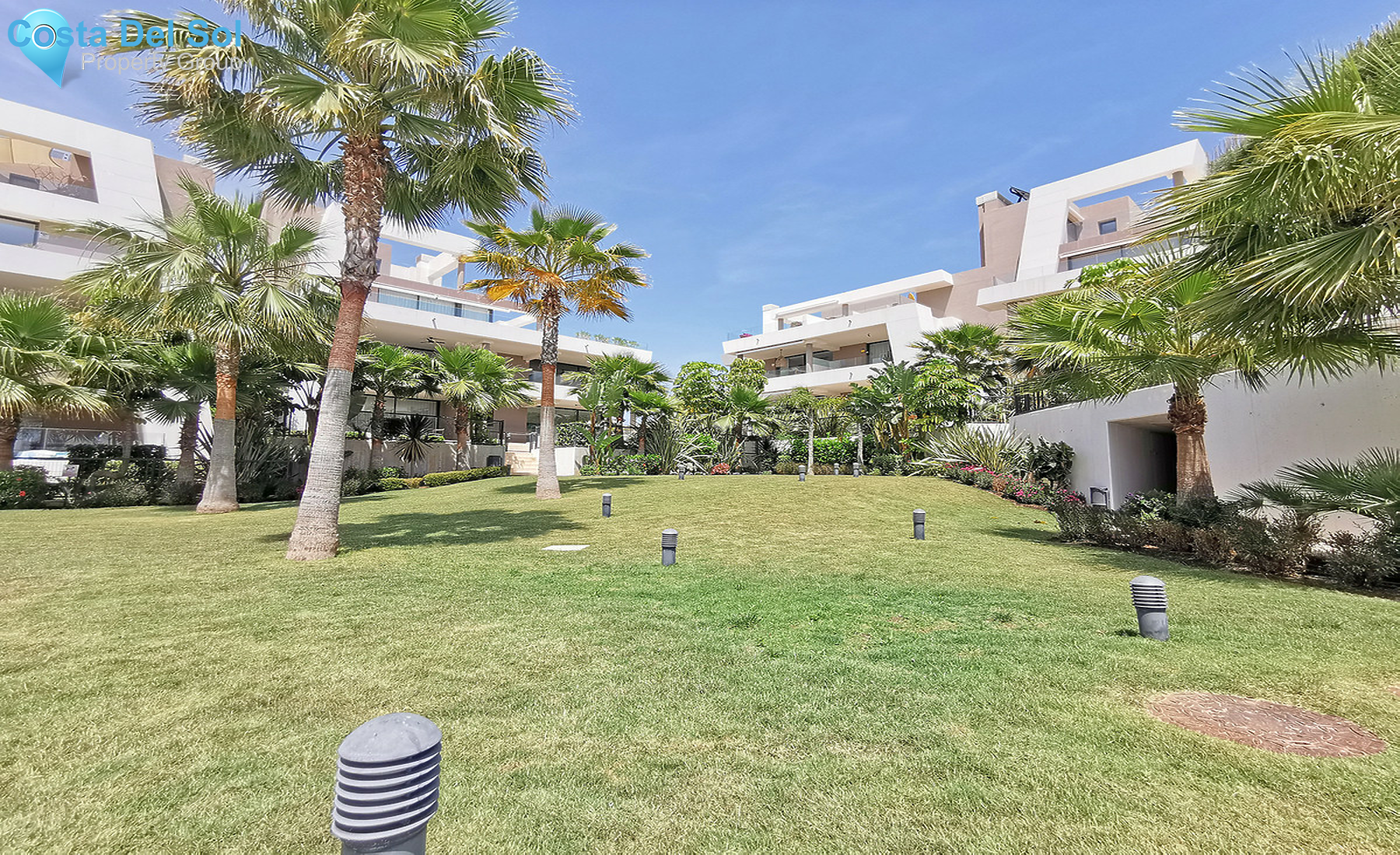 Middle Floor Apartment in Cabopino-1557970