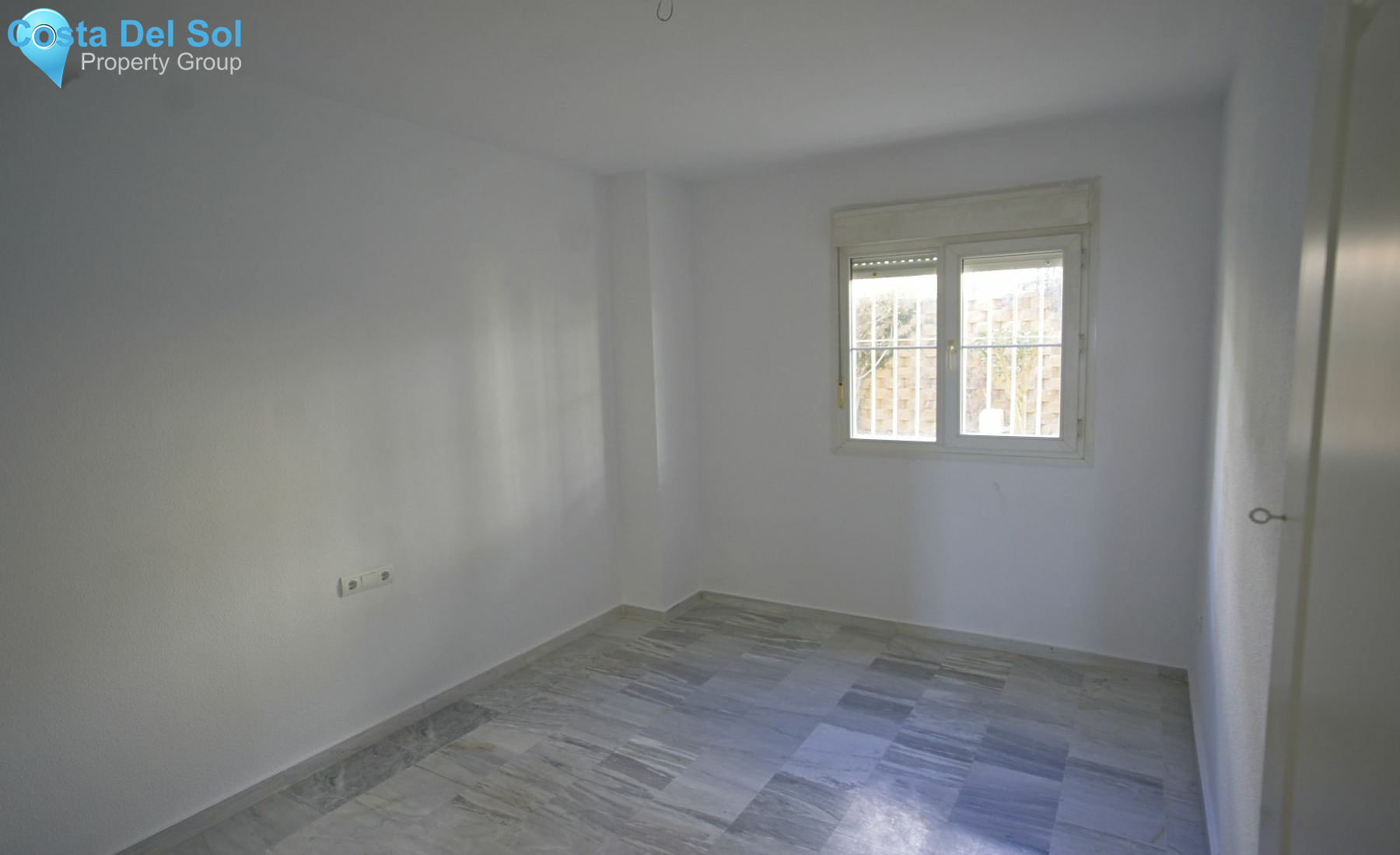 Middle Floor Apartment in Cabopino-1135292