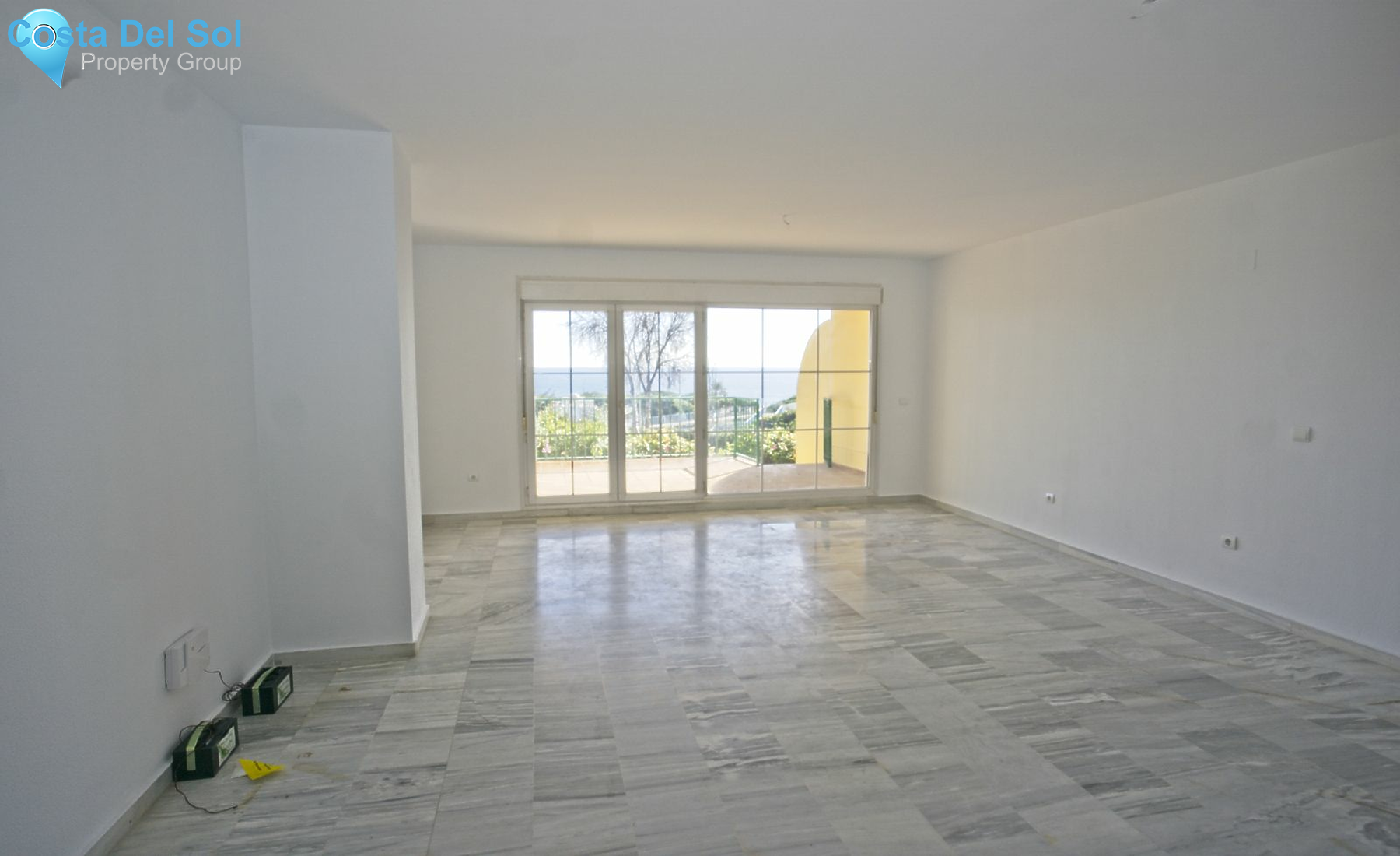 Middle Floor Apartment in Cabopino-1135293