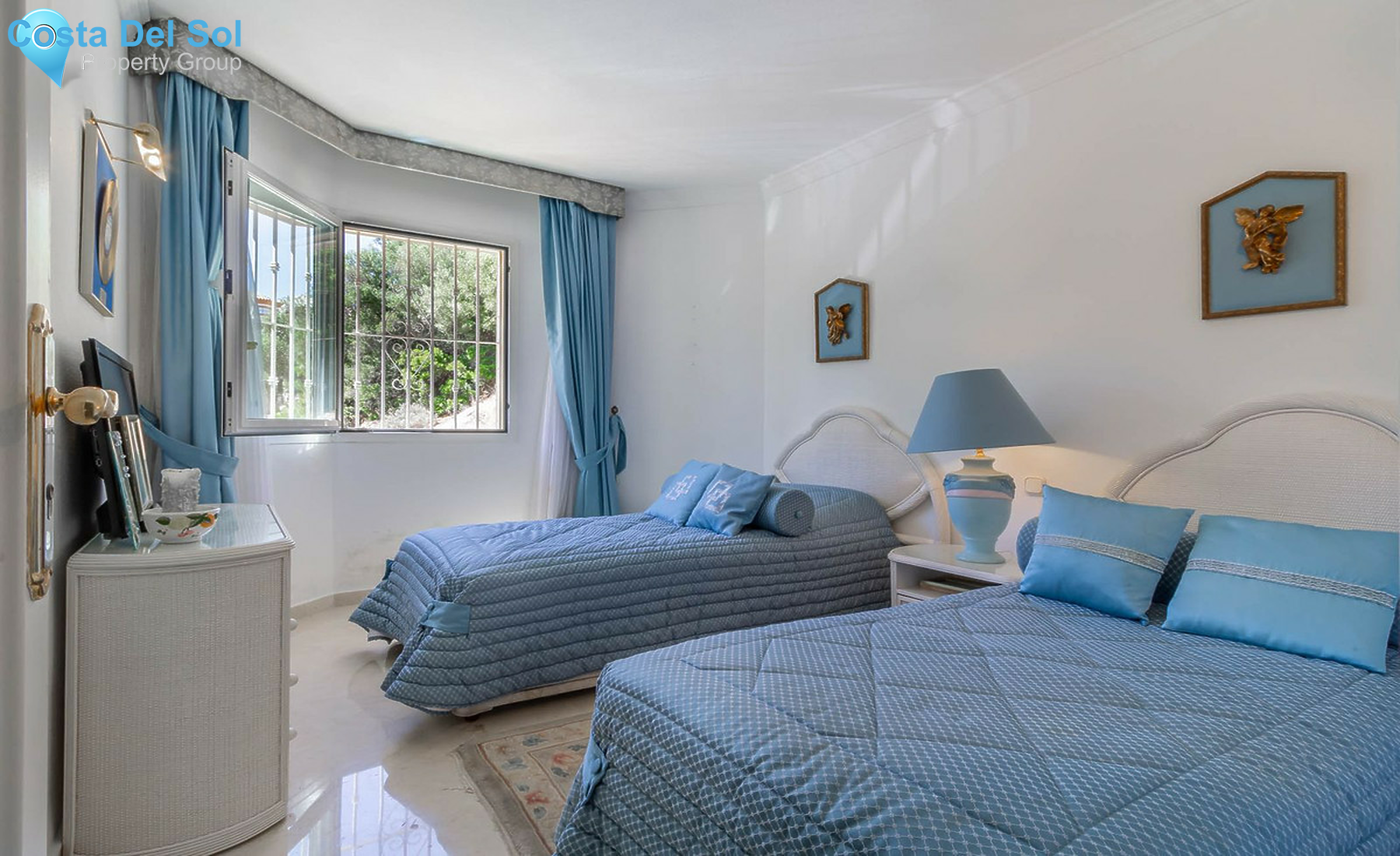 Middle Floor Apartment in Calahonda-1257733