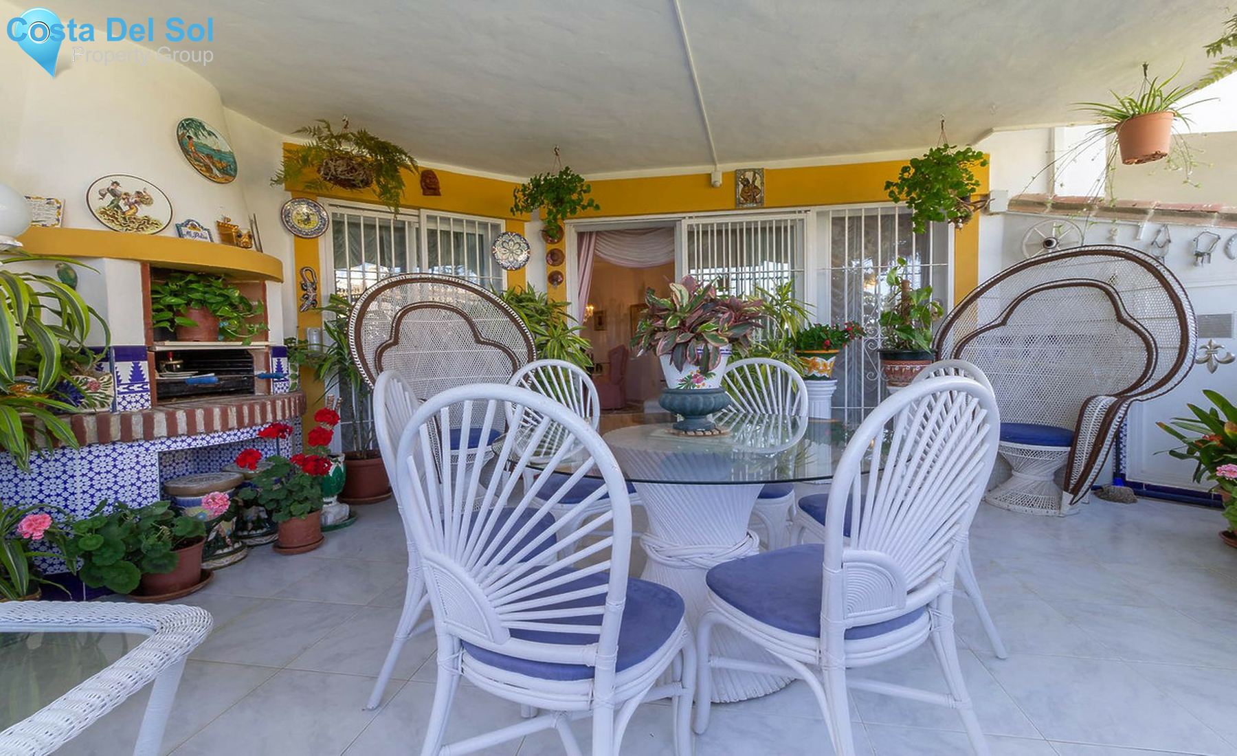 Middle Floor Apartment in Calahonda-1257742