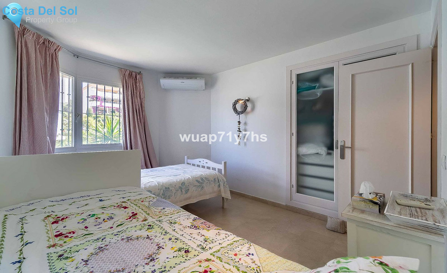 Middle Floor Apartment in Calahonda-1267384