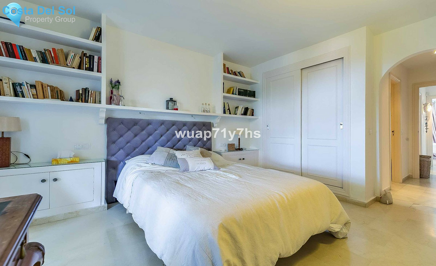 Middle Floor Apartment in Calahonda-1267389