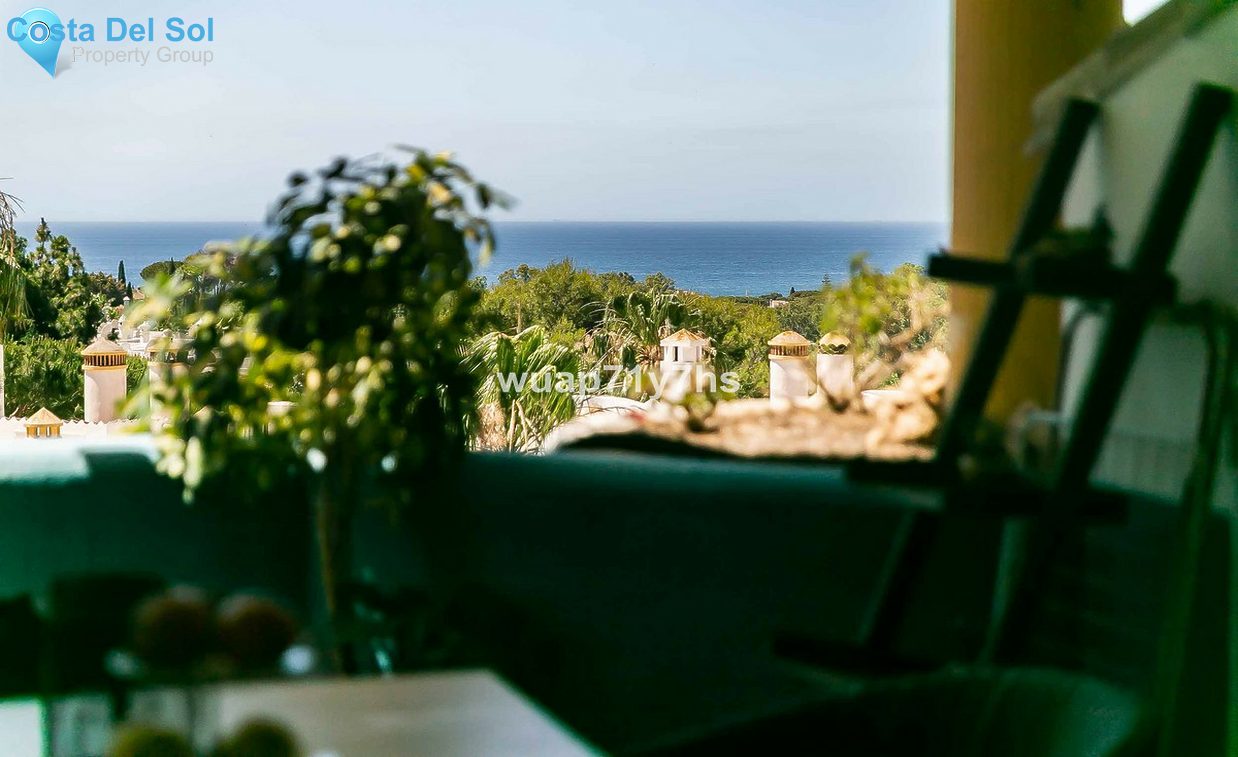 Middle Floor Apartment in Calahonda-1267377