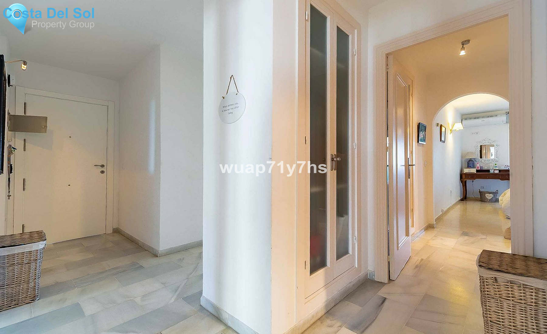 Middle Floor Apartment in Calahonda-1267378