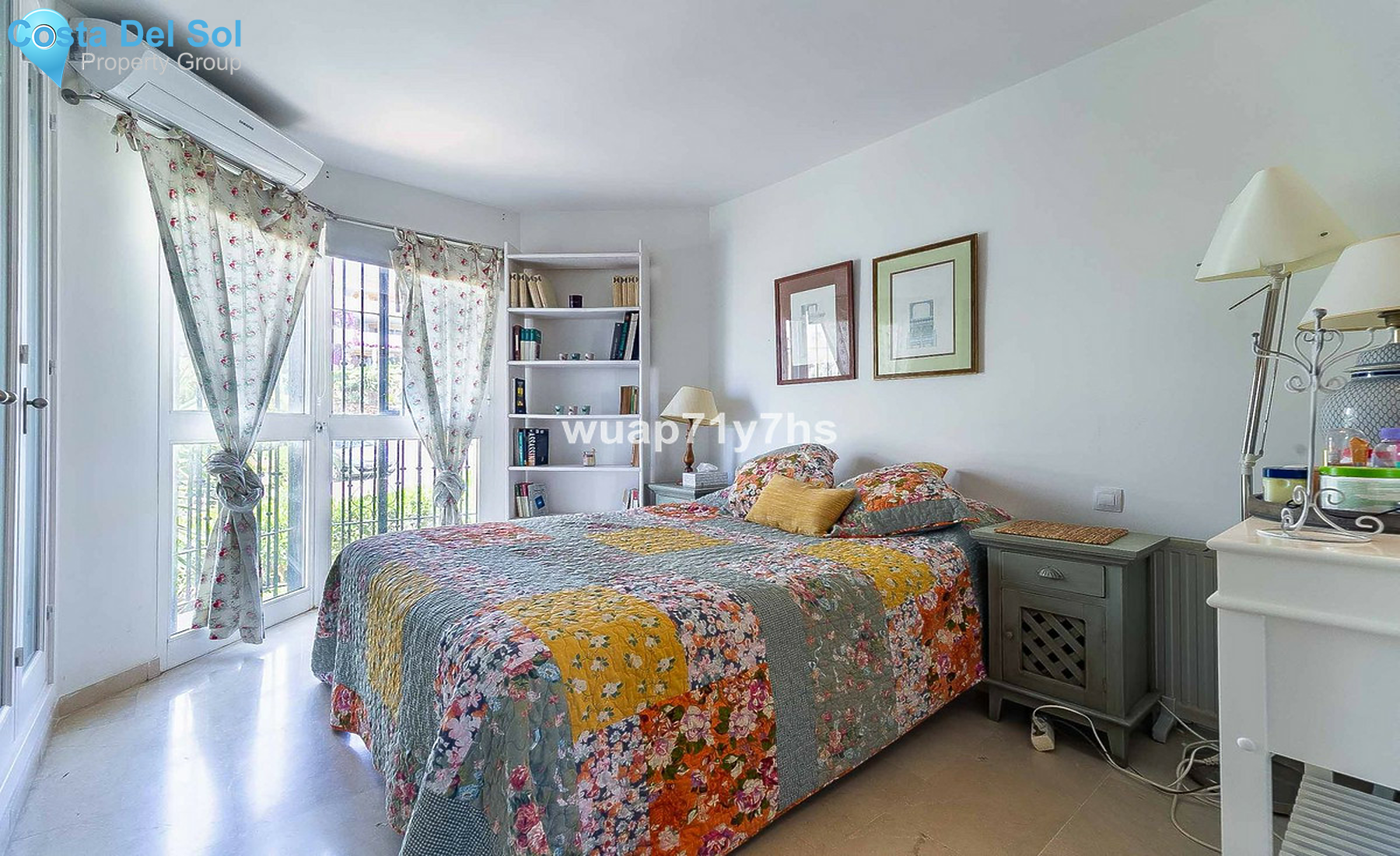 Middle Floor Apartment in Calahonda-1267379