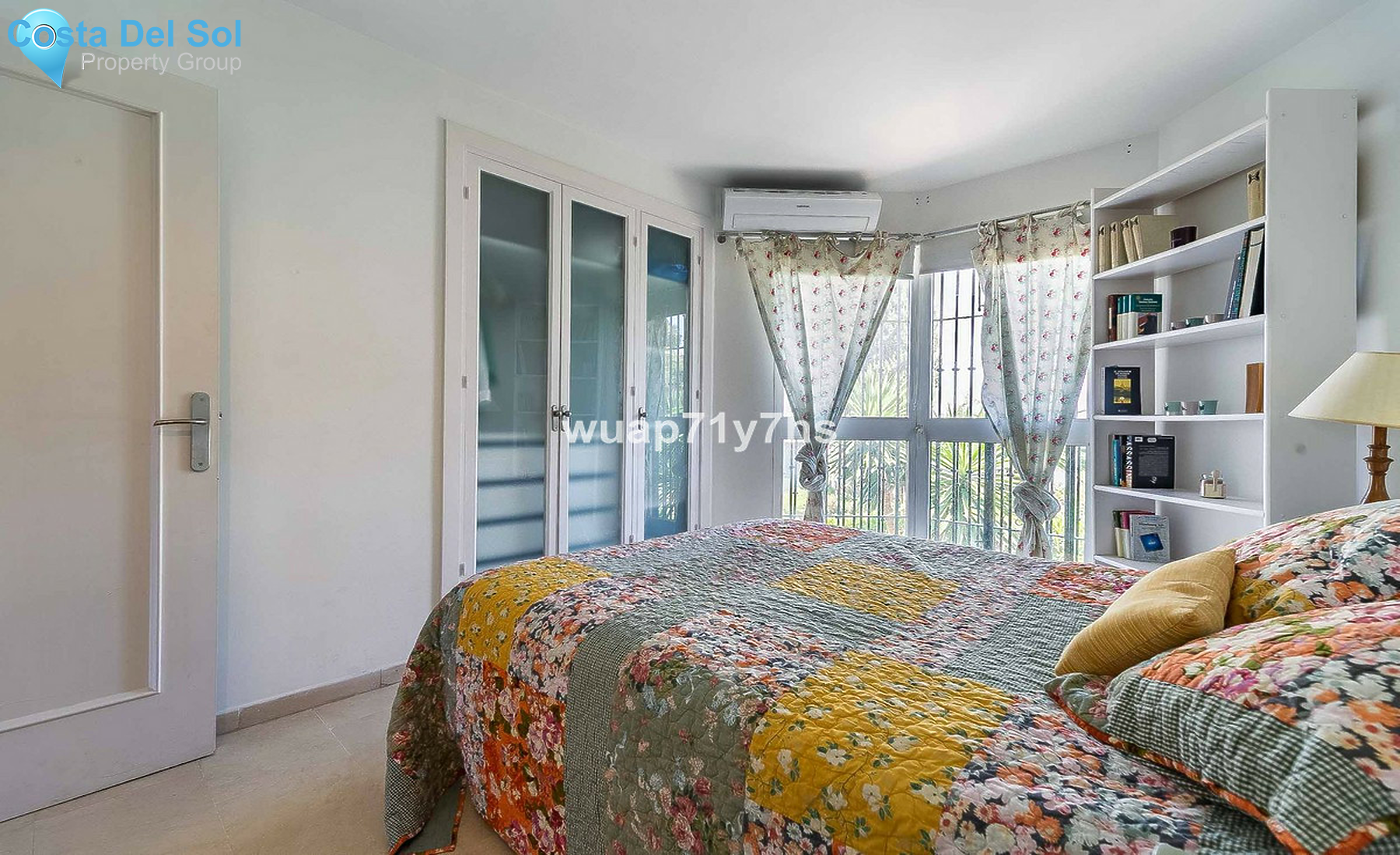 Middle Floor Apartment in Calahonda-1267380