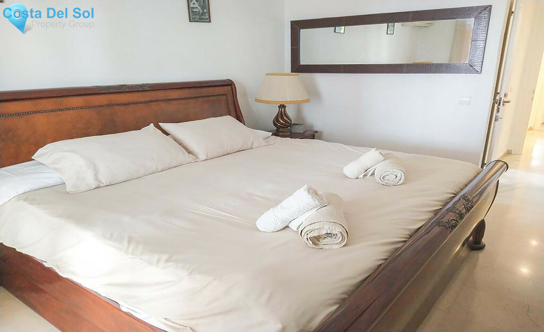 Middle Floor Apartment in Calahonda-1268881