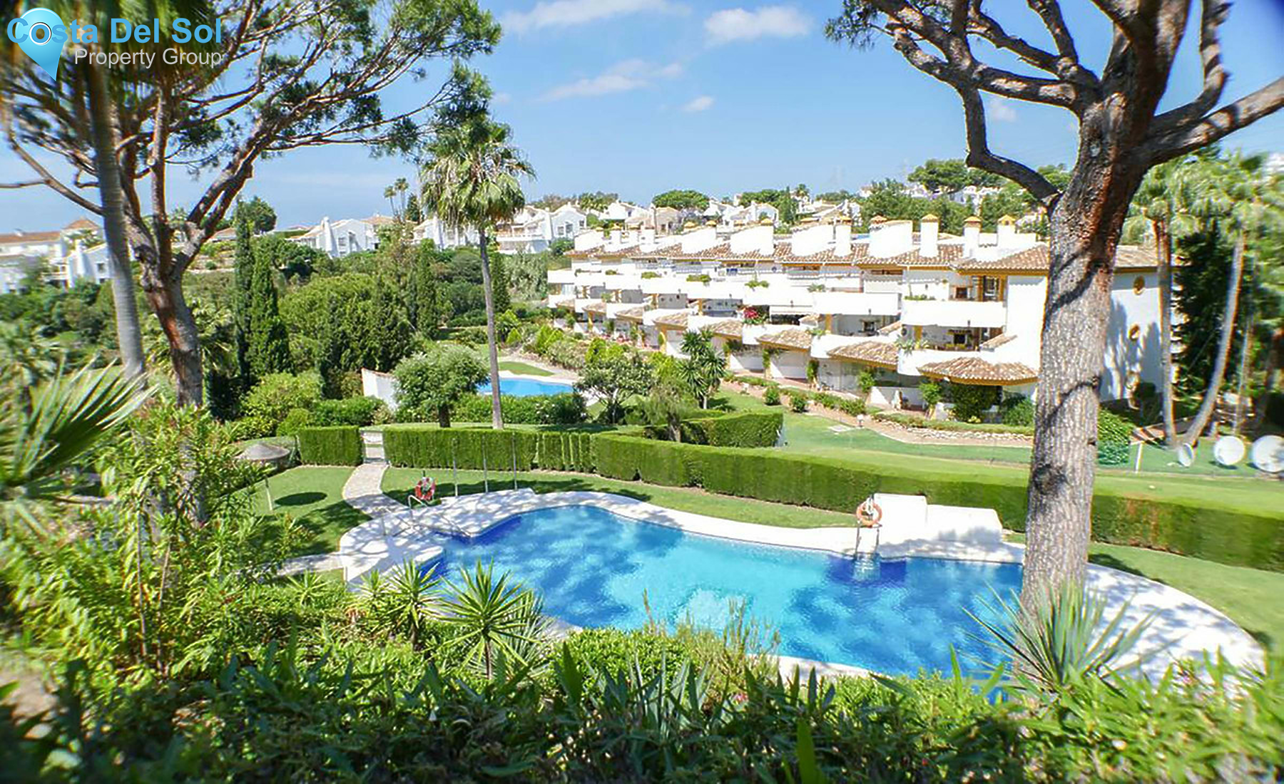 Middle Floor Apartment in Calahonda-1268885