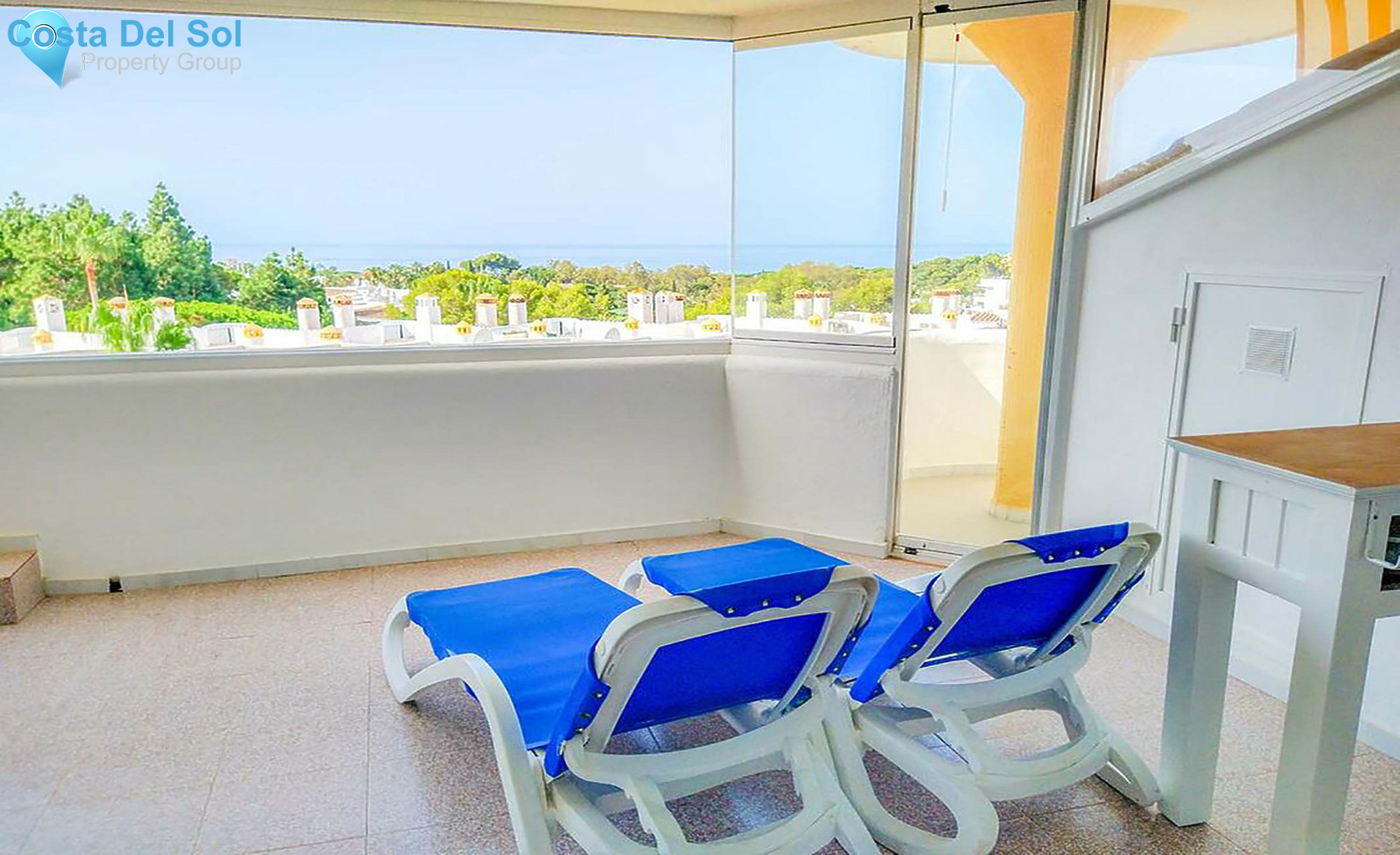 Middle Floor Apartment in Calahonda-1268886