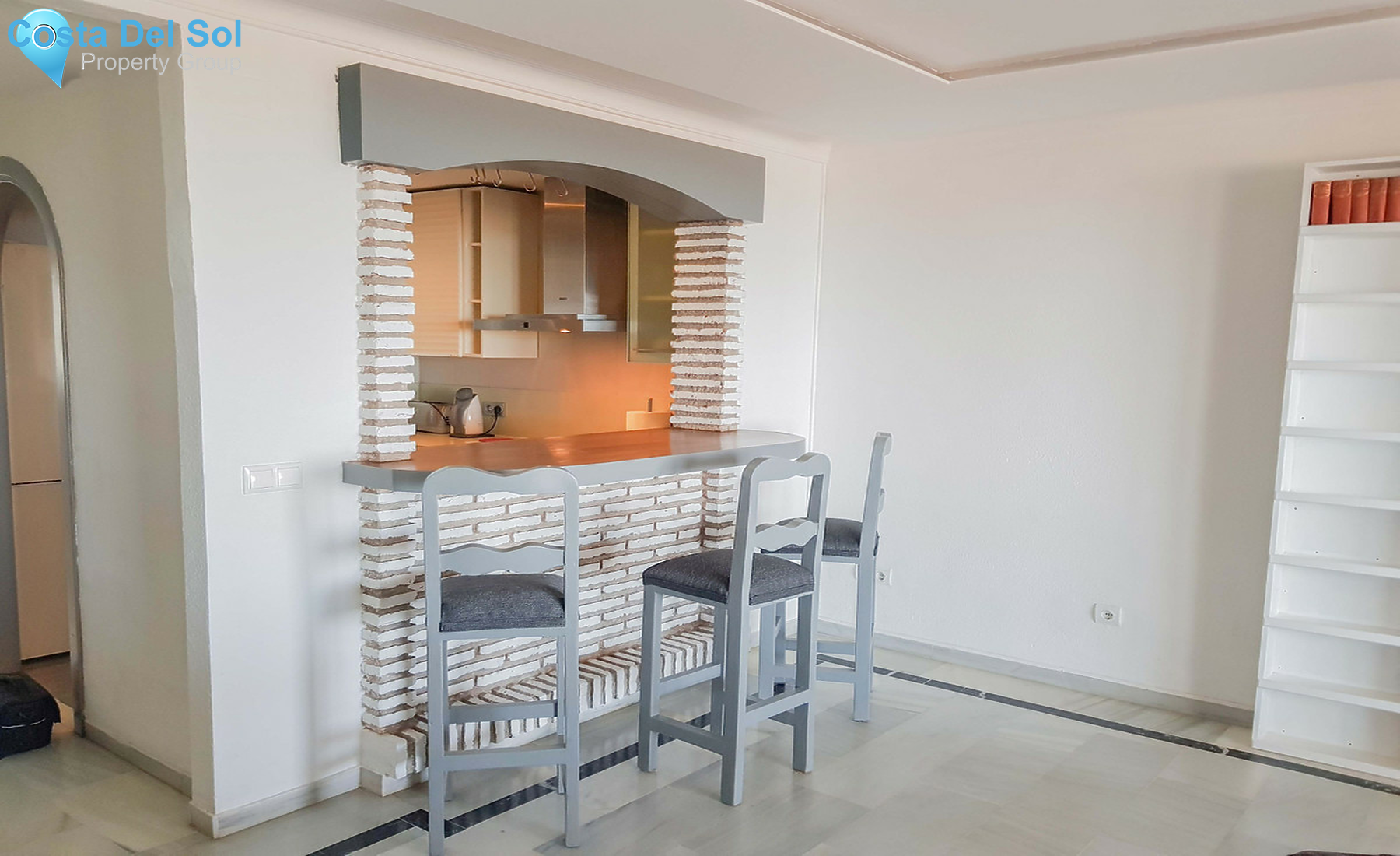 Middle Floor Apartment in Calahonda-1268887