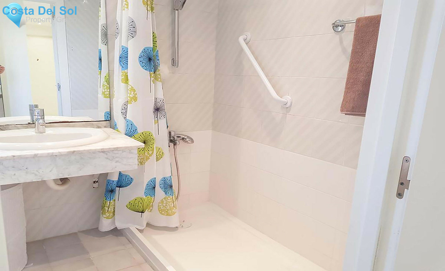 Middle Floor Apartment in Calahonda-1268876