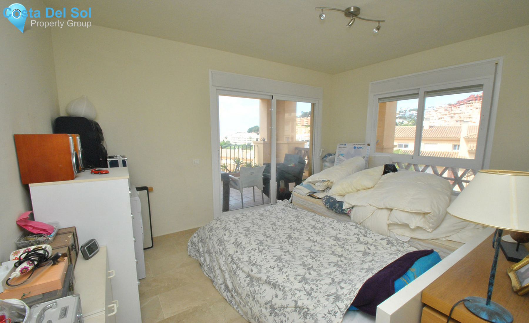 Middle Floor Apartment in Calahonda-1287224