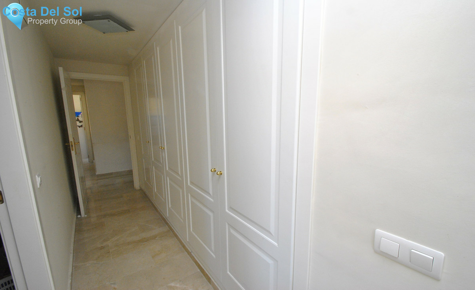 Middle Floor Apartment in Calahonda-1287222