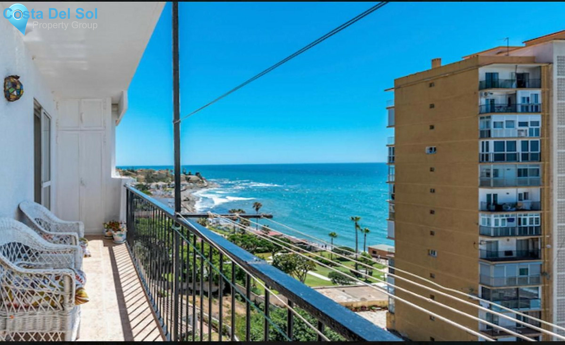 Middle Floor Apartment in Calahonda-1408994