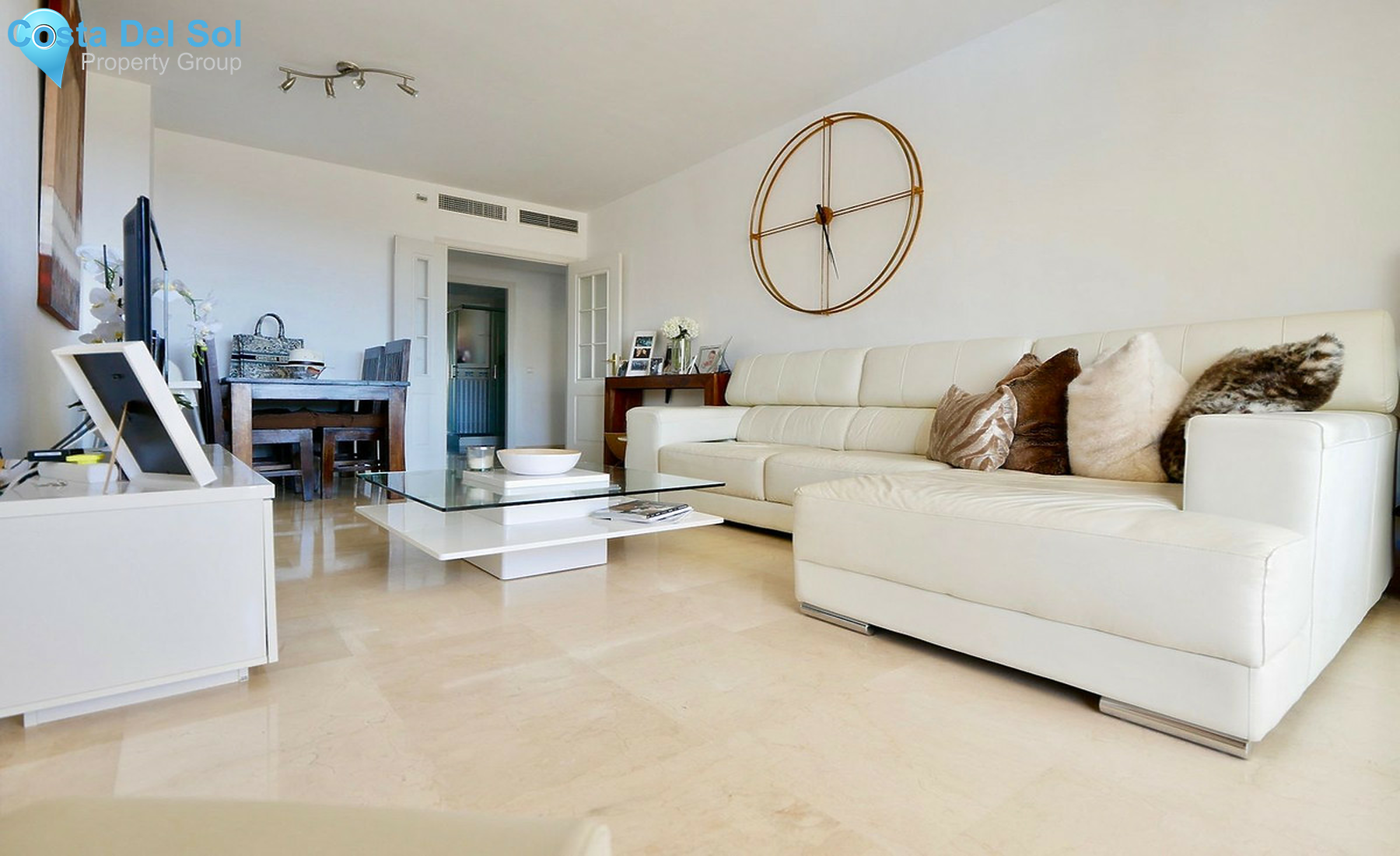 Middle Floor Apartment in Calahonda-1413818