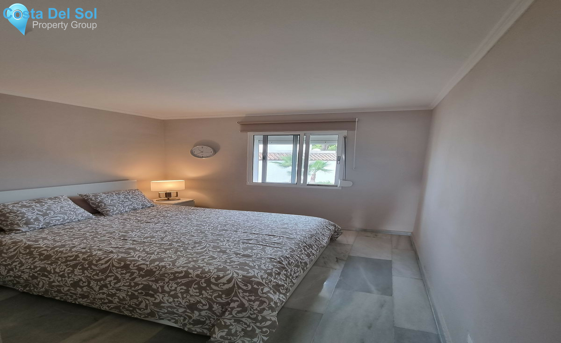 Middle Floor Apartment in Calahonda-1452985