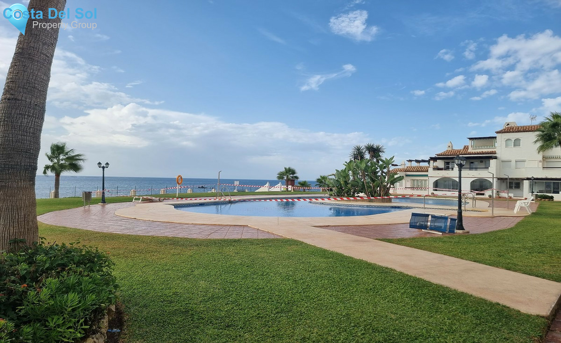 Middle Floor Apartment in Calahonda-1452991