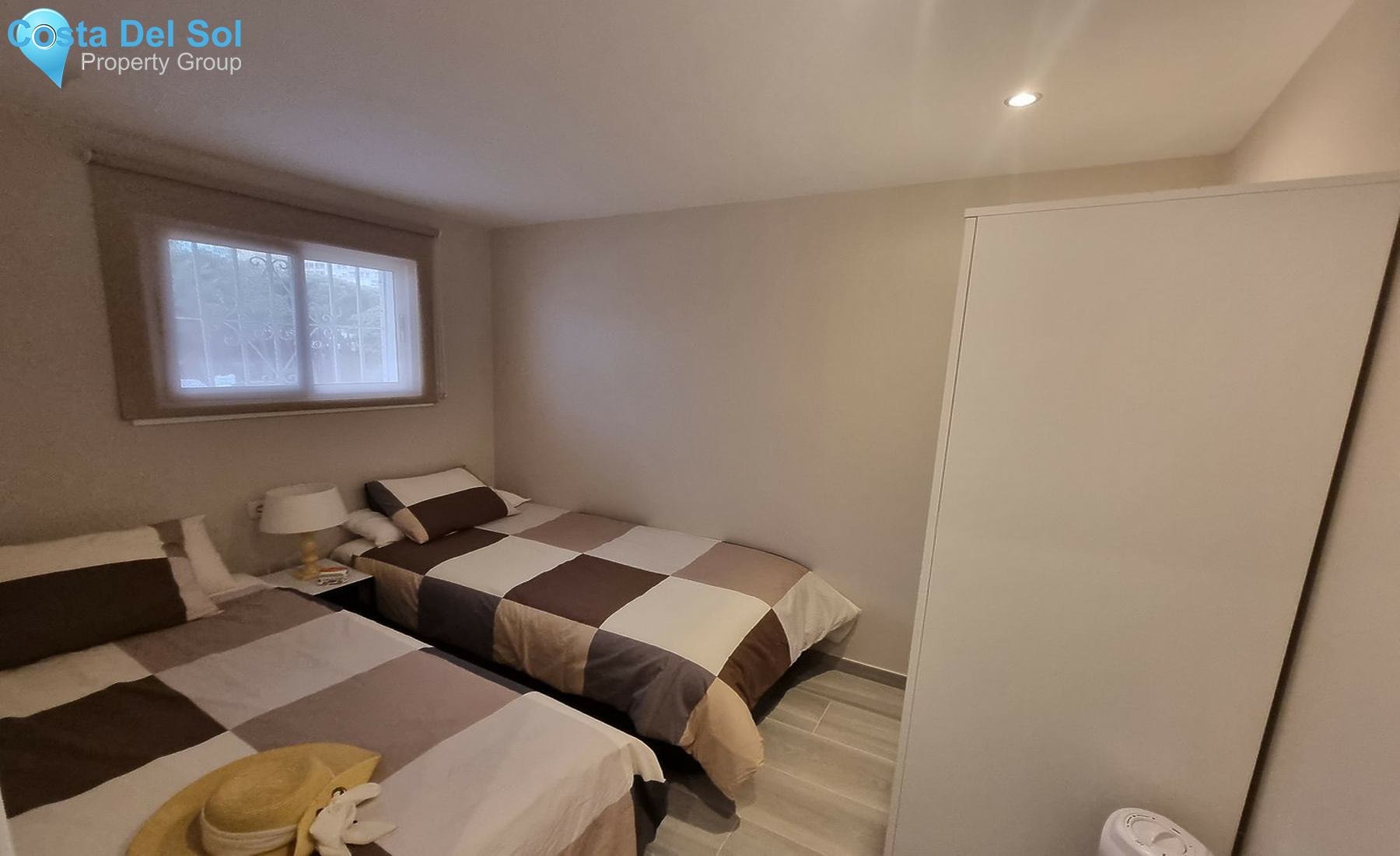 Middle Floor Apartment in Calahonda-1452978