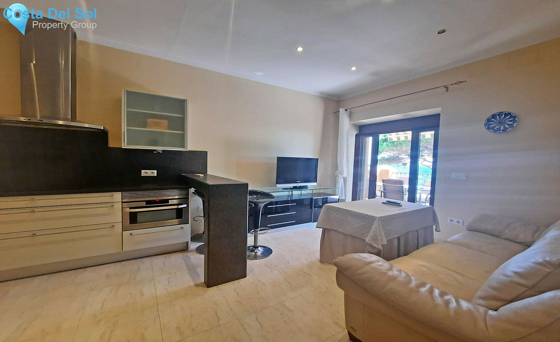 Middle Floor Apartment in Calahonda-1459064