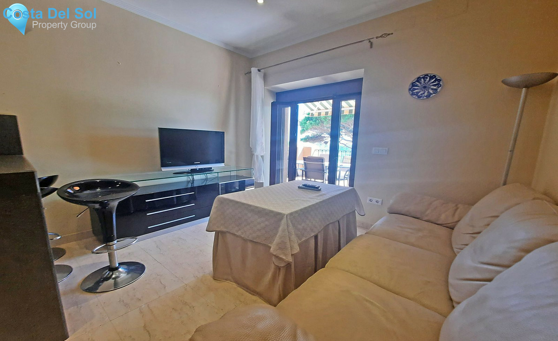Middle Floor Apartment in Calahonda-1459065