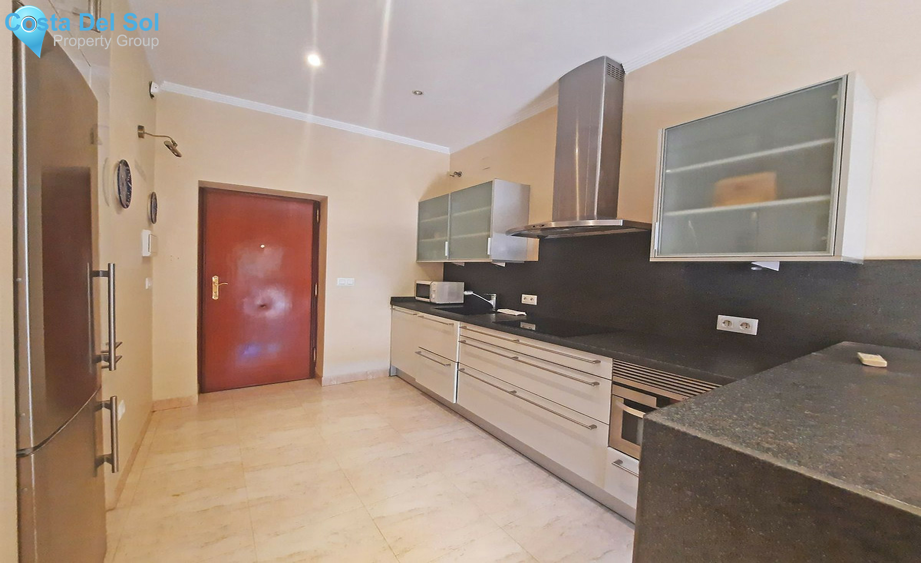 Middle Floor Apartment in Calahonda-1459066