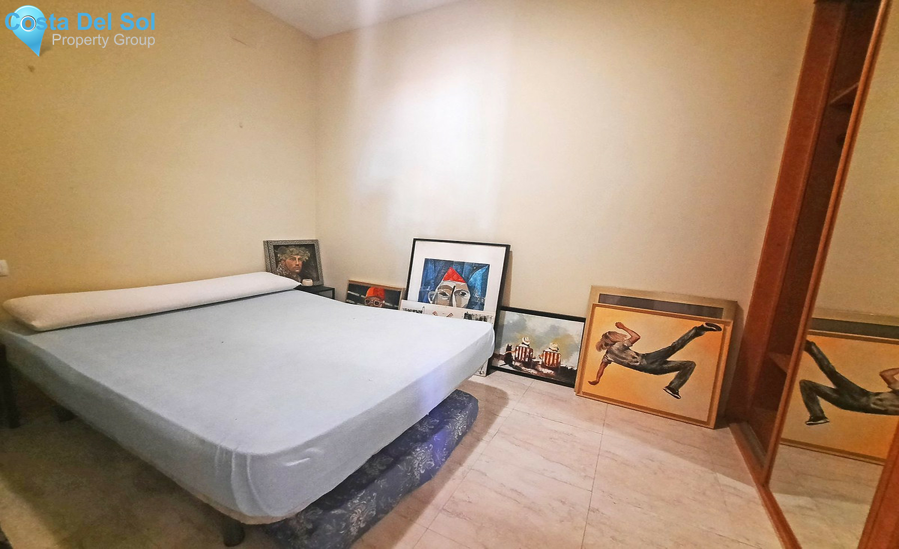 Middle Floor Apartment in Calahonda-1459067