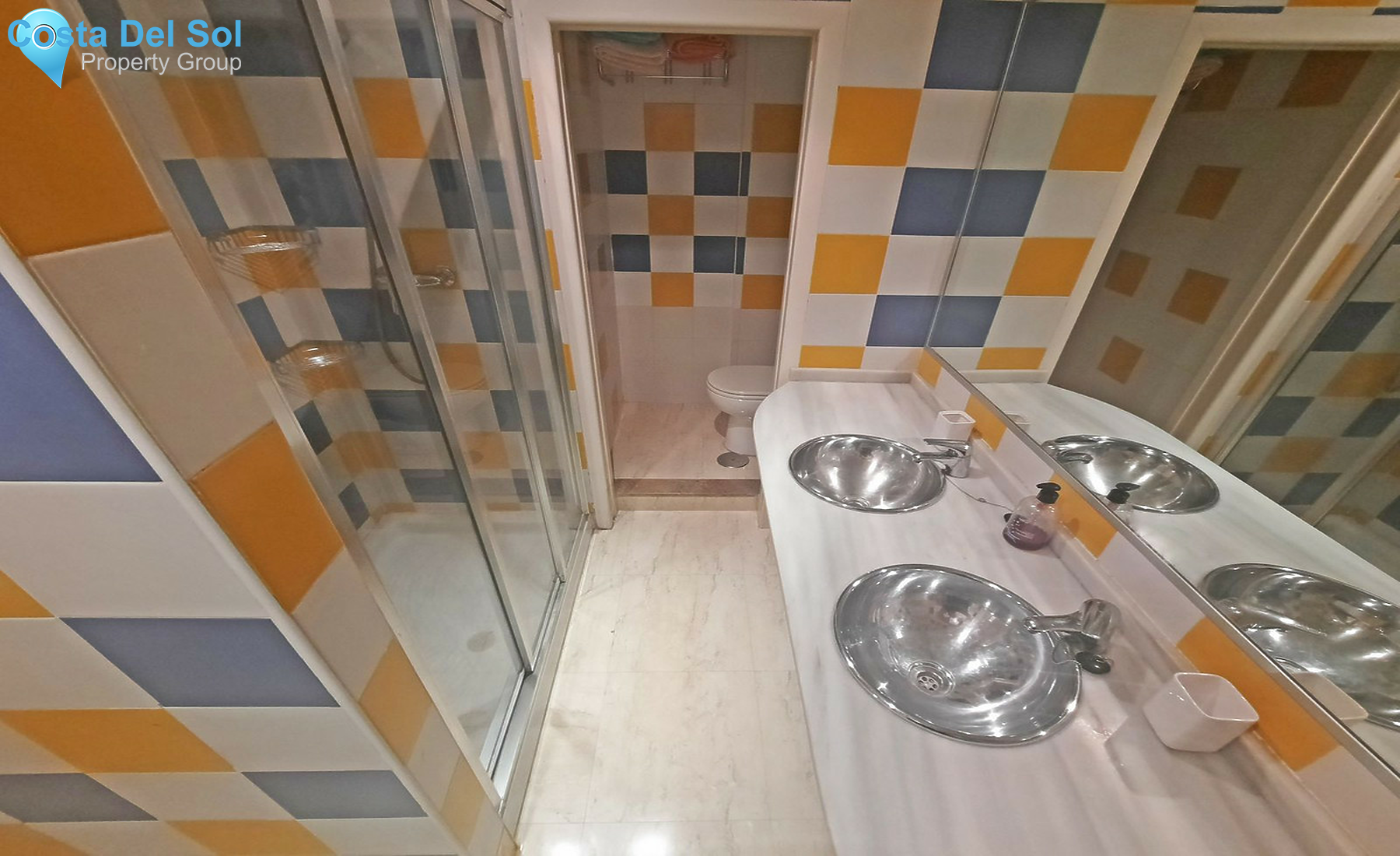 Middle Floor Apartment in Calahonda-1459069