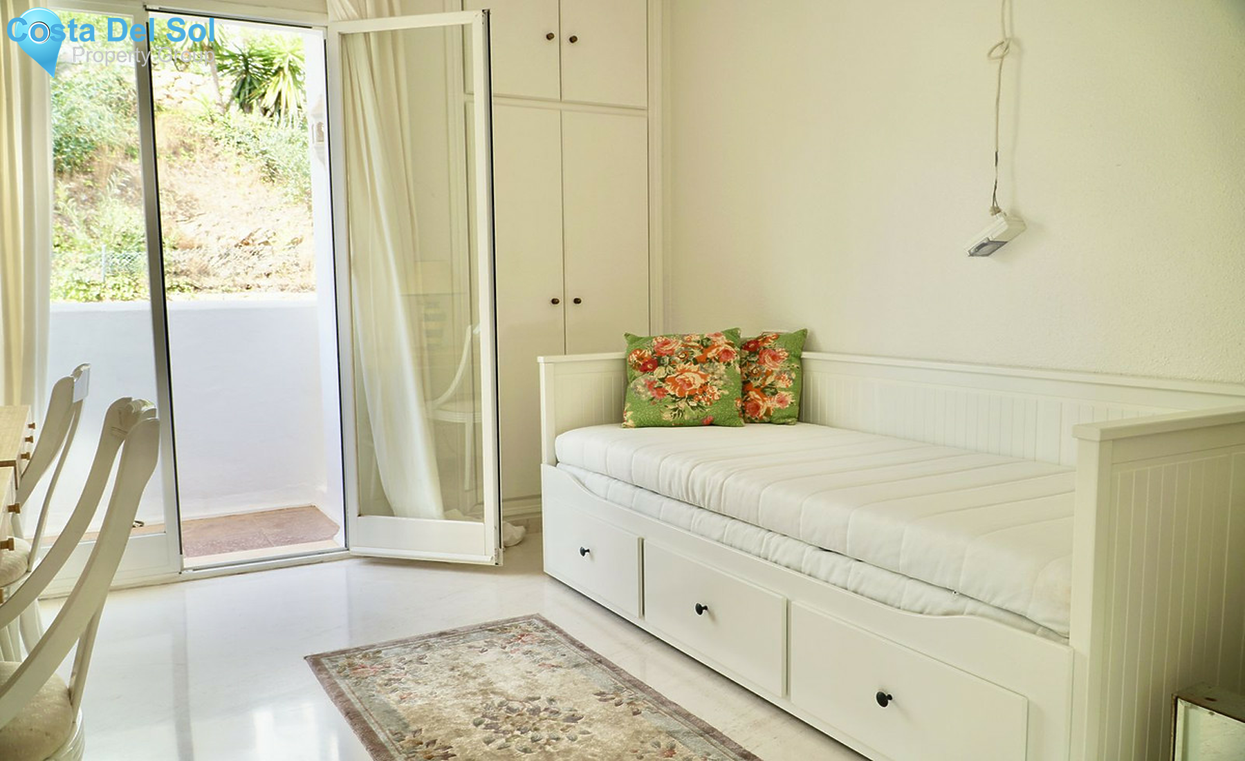 Middle Floor Apartment in Calahonda-1475751