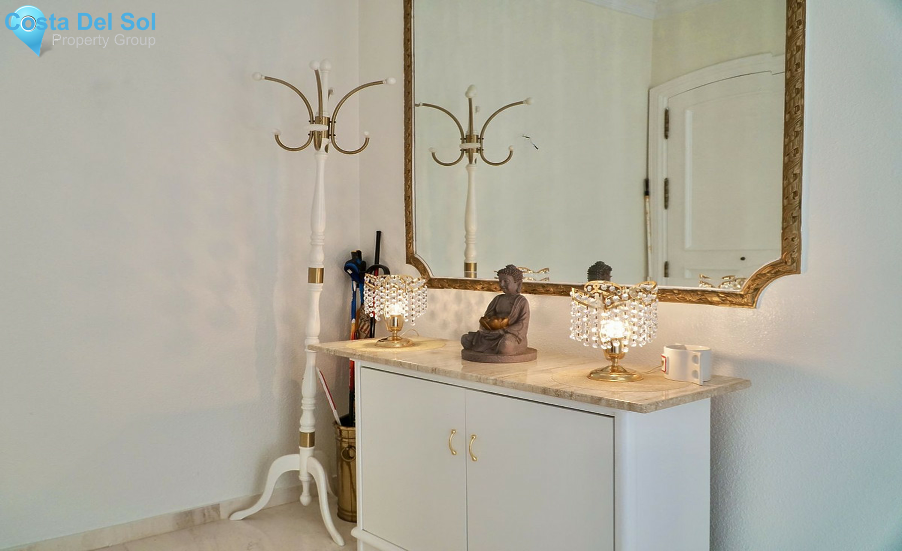 Middle Floor Apartment in Calahonda-1475758