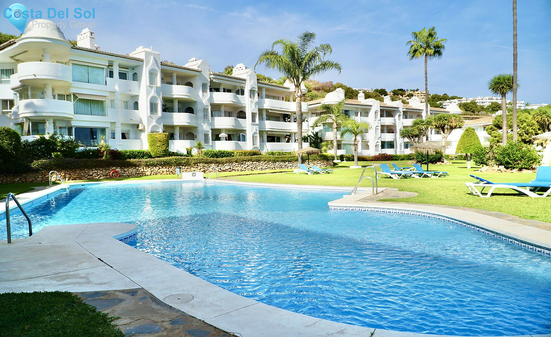 Middle Floor Apartment in Calahonda-1475742