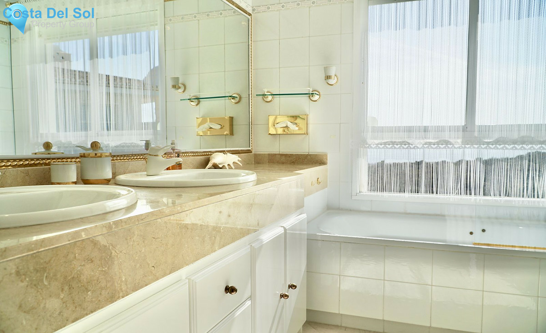 Middle Floor Apartment in Calahonda-1475745